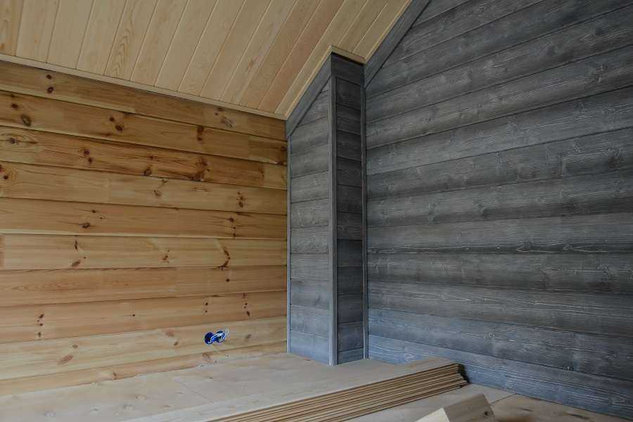 Нужно ли красить деревянное покрытие из блок-хауса