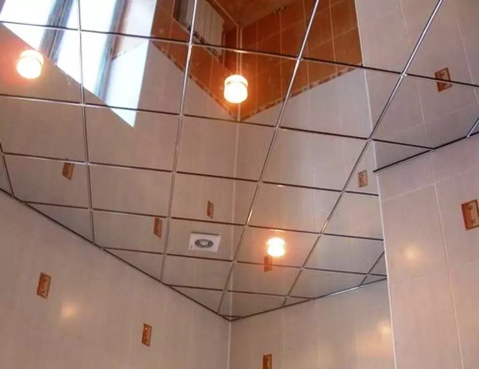 Зеркало над ванной: преимущества и особенности большого зеркала, особенности оформления