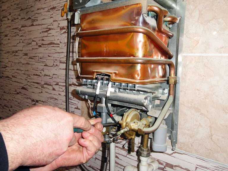 Выбор теплообменника для газового котла и ремонт своими руками