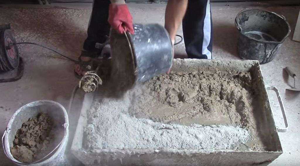Чем отмыть цемент и как очистить плитку: средство, которое поможет убрать старый цемент