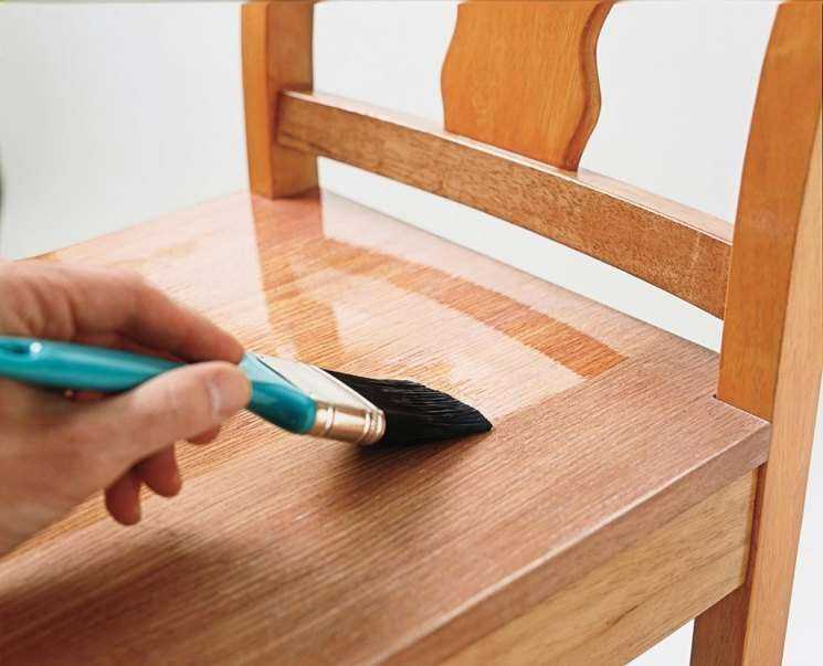 Покраска мебели из дерева своими руками в домашних условиях: чем и как проводить работу