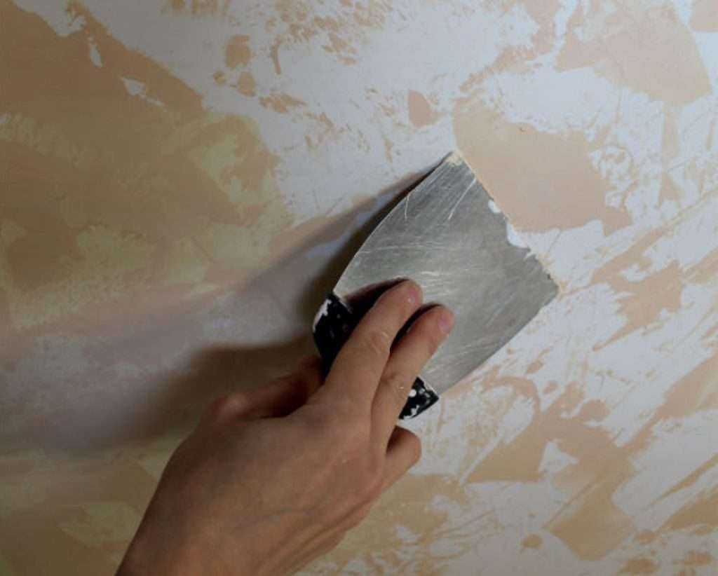 Как смывать водоэмульсионную краску с потолка, не затрачивая много времени и не прибегая к трудоемким процессам Рассмотрим несколько проверенных способов