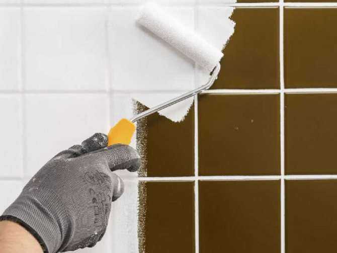 Как покрасить кафельную плитку в ванной