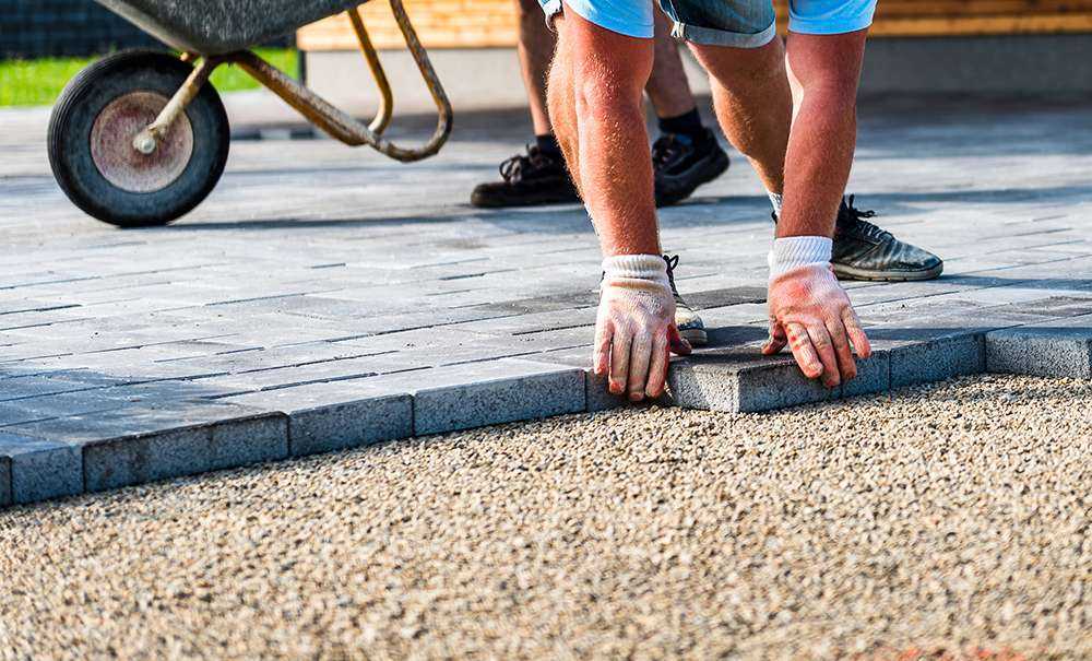 Песчано цементная смесь пропорции для тротуарной плитки. технология укладки тротуарной плитки своими руками на сухую смесь, на бетонное основание, на песок с цементом, на раствор, на отсев, под автомо