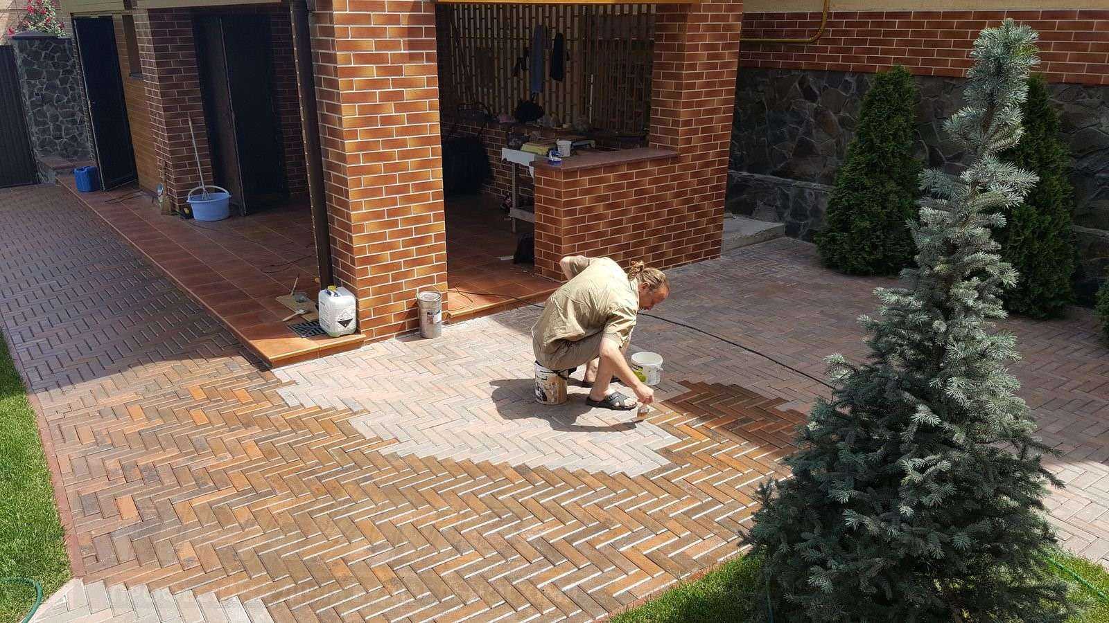 Укладка тротуарной плитки на бетонное основание: как укладывать на бетон