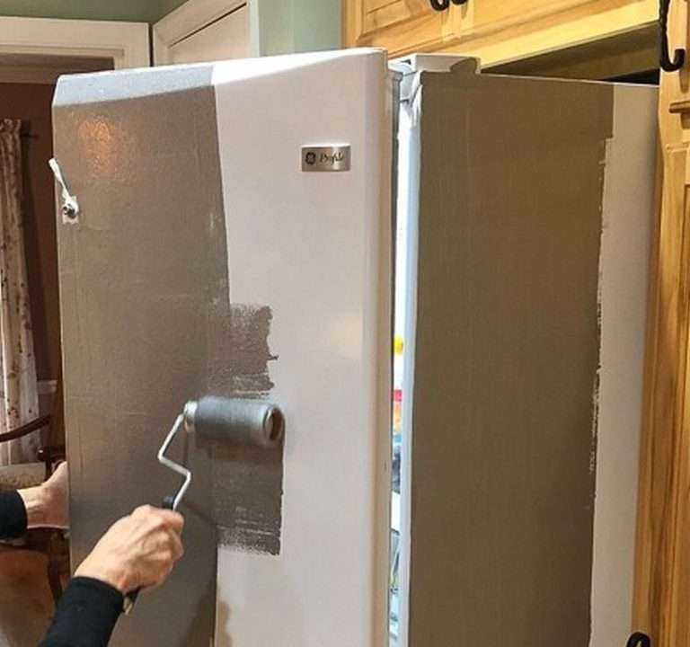 Как и чем покрасить холодильник своими руками снаружи и изнутри: выбор краски и способы ее нанесения