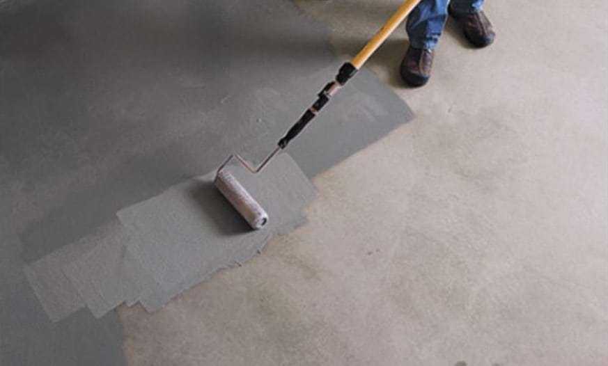 Покраска бетонных стен: отделка шпаклевкой под покраску и подготовка без выравнивания, как покрасить бетон в квартире и можно ли покрасить без штукатурки