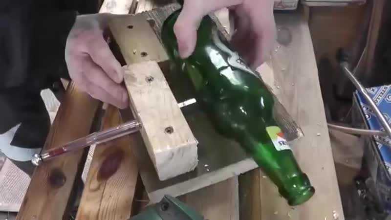 Как резать стекло стеклорезом правильно (роликовым, масляным и пр) + видео