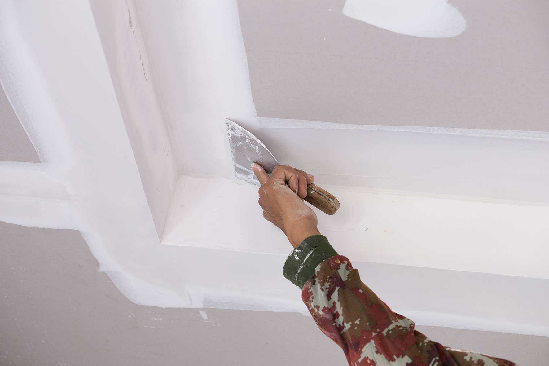 Как шпаклевать потолок своими руками под покраску