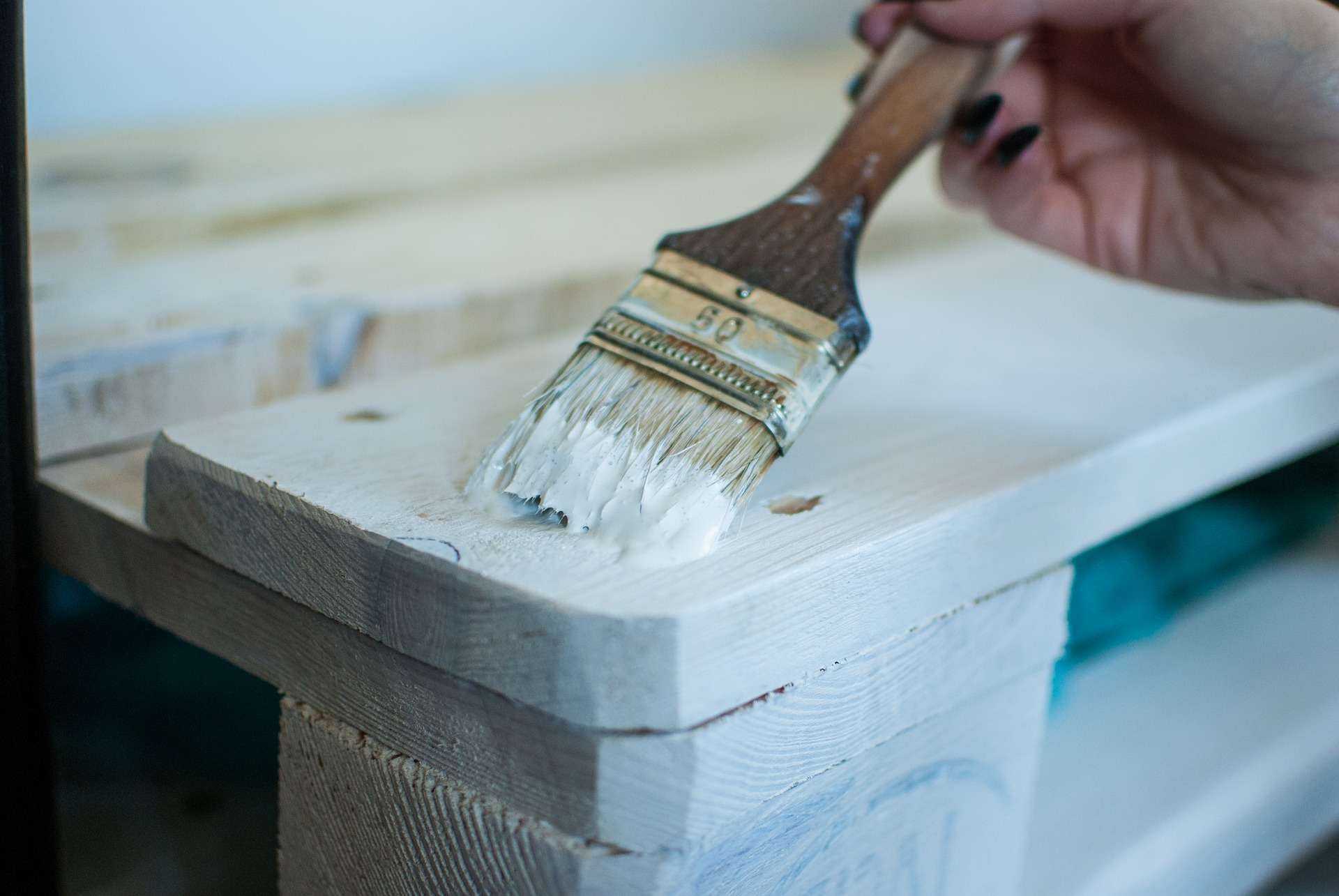 Как обновить старый шкаф, шкаф купе своими руками: способы реставрации и покраски